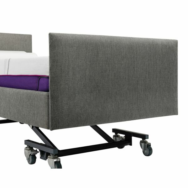 Footboard.